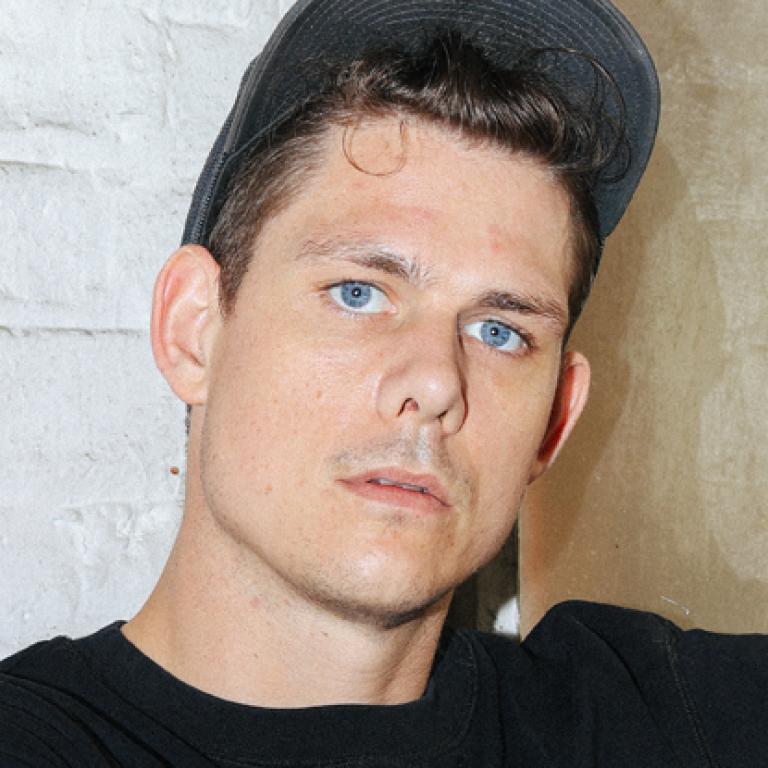 Ahren Warner photo © Rebecca Ribichini