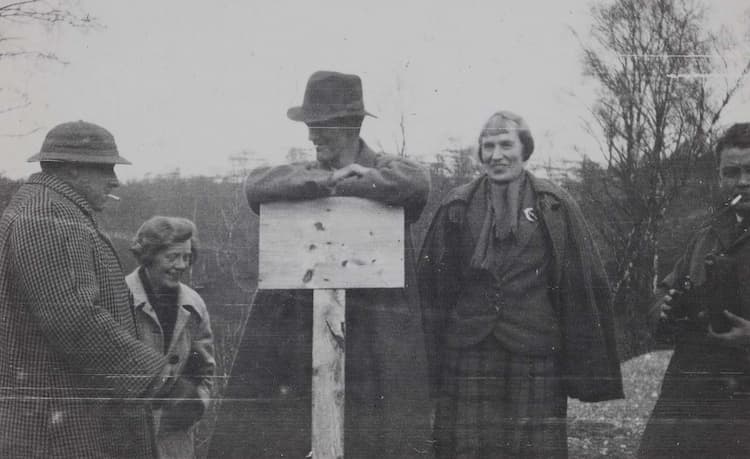 ‘The next day we all drove up into the Beauly valley to the north of Inverness – extraordinarily beautiful river valley – picnicked, and came back in the afternoon through Glen Urquhart.’ (7 April 1937); Frank Morley, Ellie Blake, Neil Gunn, Daisy Gunn, and George Blake, Scotland, 4 April 1937.