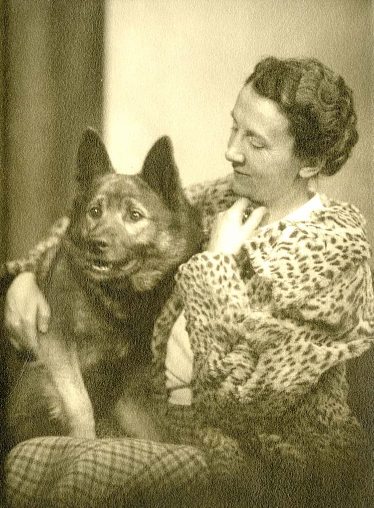 ‘Boerre seems to be a hopelessly disorderly dog, but perhaps he is none the less lovable.’ (19 May 1939); Emily Hale with her dog Boerre, 1939.