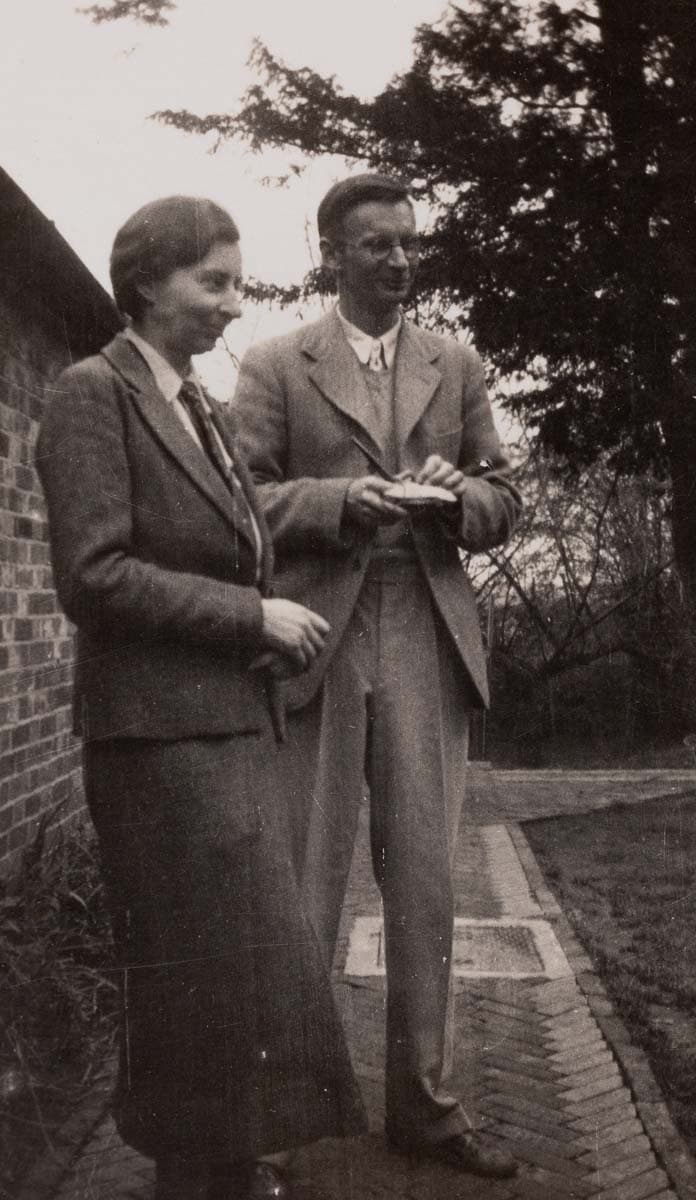 Janet Adam Smith and Michael Roberts at Pike's Farm in Surrey, April 1937.